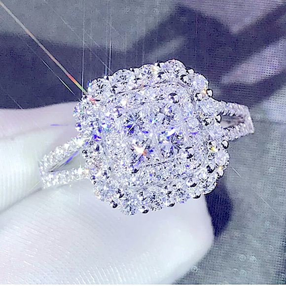 💍 New Simulated 💎 Sterling Silver Cubic Zirconia 💍 - Picture 4 of 5